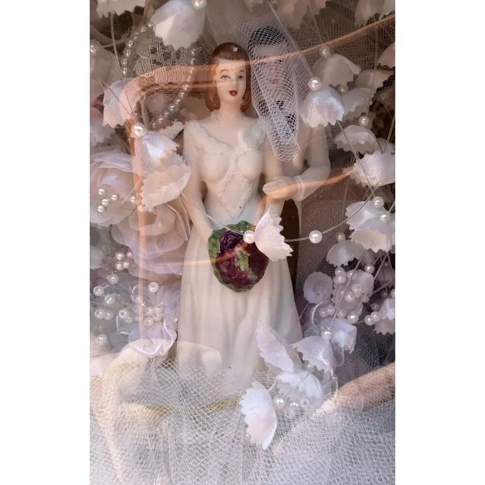 Vintage Wilton Sophistication Wedding Cake Topper Bride Groom Boxed 0117-00202